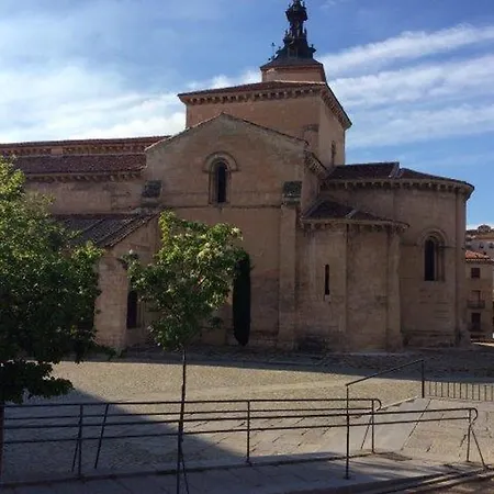 Avenida Acueducto * Segovia